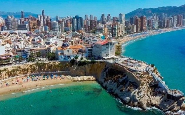 Nouvelle construction - Villa indépendante - Finestrat