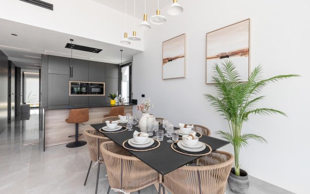 Obra nueva - Villa independiente - Torrevieja