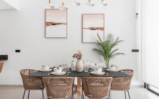 Obra nueva - Villa independiente - Torrevieja