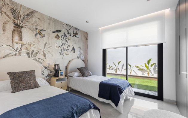 Obra nueva - Villa independiente - Torrevieja