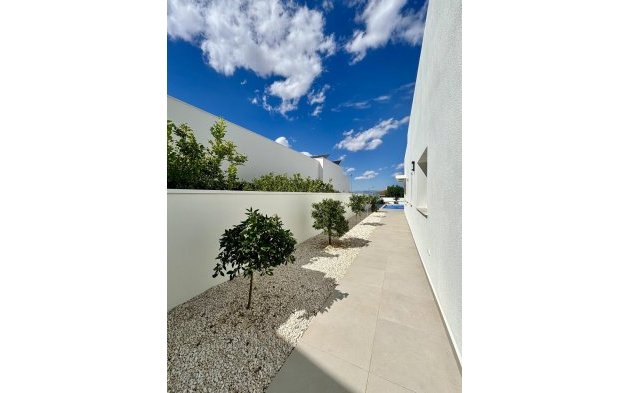 Nouvelle construction - Villa indépendante - Benijofar