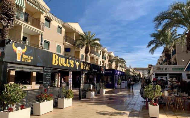 Nouvelle construction - Villa indépendante - Los Alcázares