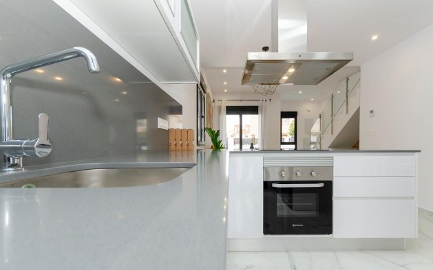 Obra nueva - Villa independiente - Torrevieja