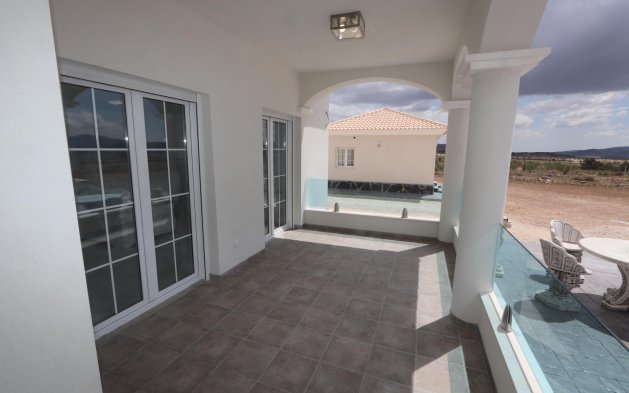 Obra nueva - Villa independiente - Pinoso