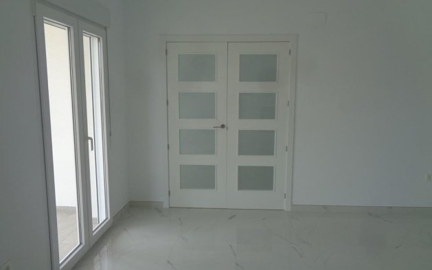 Obra nueva - Villa independiente - Pinoso