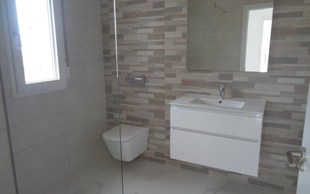 Obra nueva - Villa independiente - Pinoso