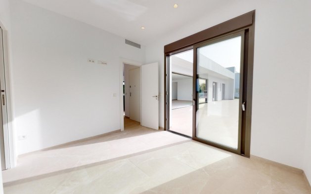 Obra nueva - Villa independiente - Los Alcázares