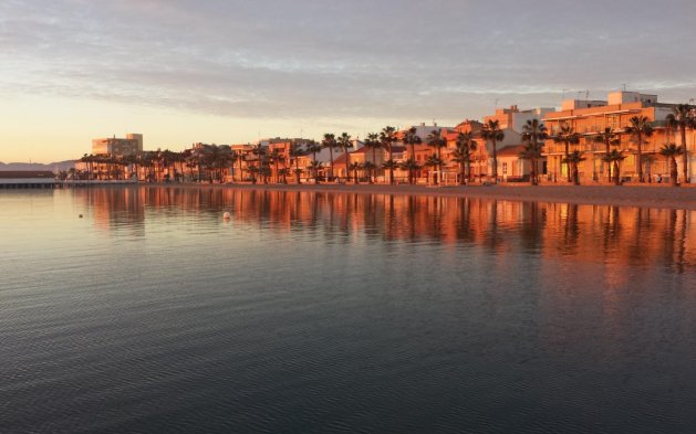 Obra nueva - Villa independiente - Los Alcázares