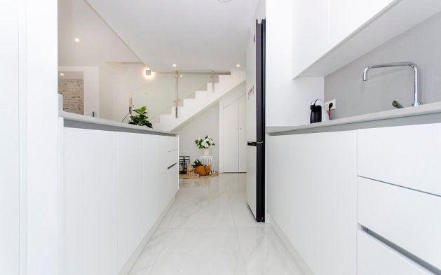 Obra nueva - Villa independiente - Orihuela