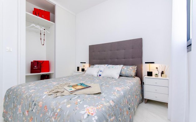 Obra nueva - Villa independiente - Orihuela