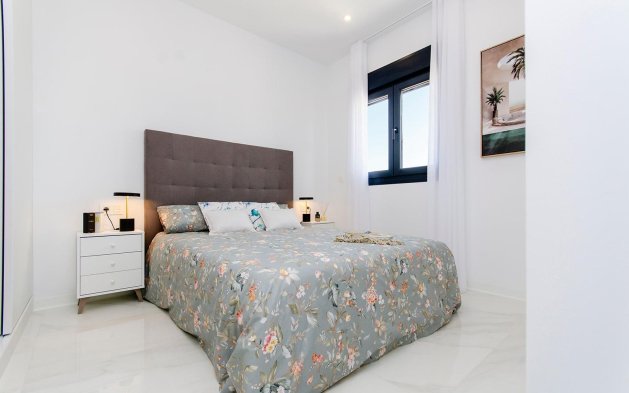 Obra nueva - Villa independiente - Orihuela