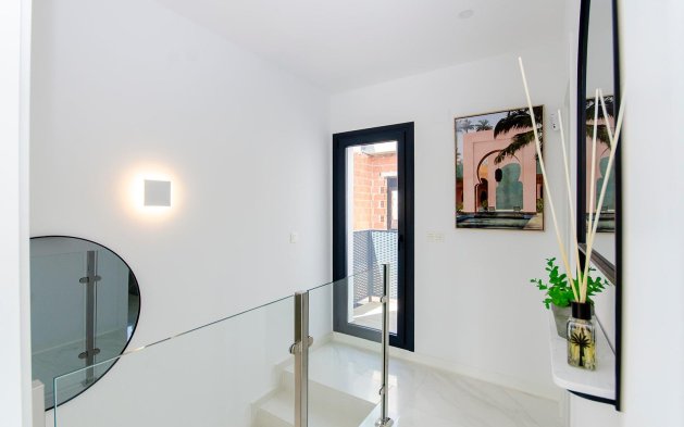 Obra nueva - Villa independiente - Orihuela