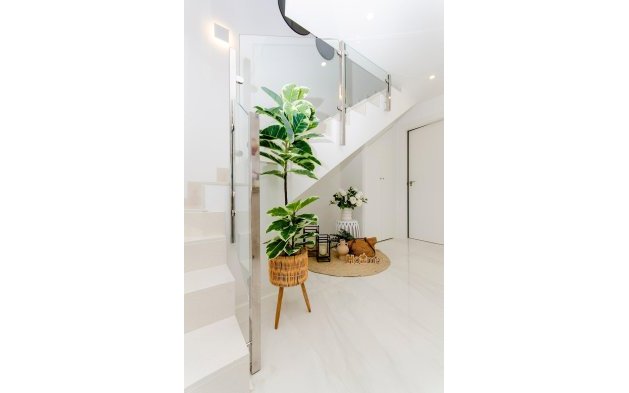 Obra nueva - Villa independiente - Orihuela