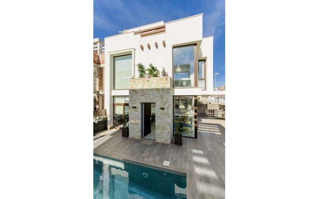 Nouvelle construction - Villa indépendante - Los Montesinos