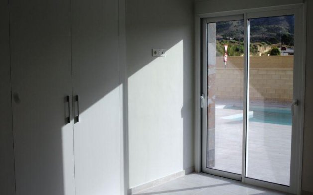 Obra nueva - Villa independiente - La Romana