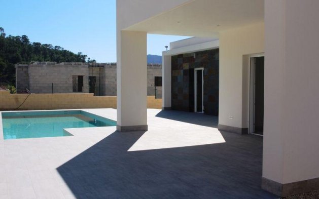 Obra nueva - Villa independiente - La Romana