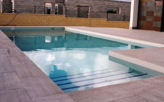 Obra nueva - Villa independiente - La Romana