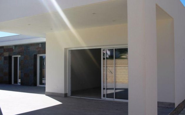 Obra nueva - Villa independiente - La Romana