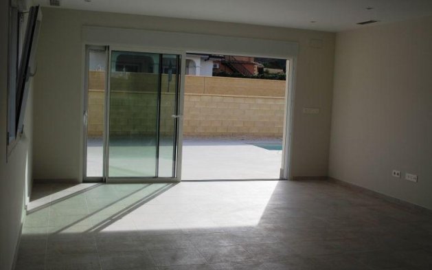 Obra nueva - Villa independiente - La Romana