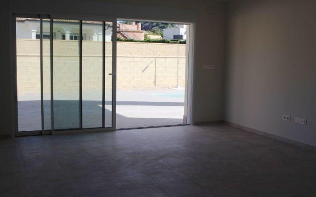 Obra nueva - Villa independiente - La Romana