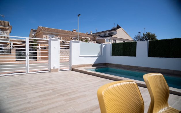 Obra nueva - Adosado - San Javier