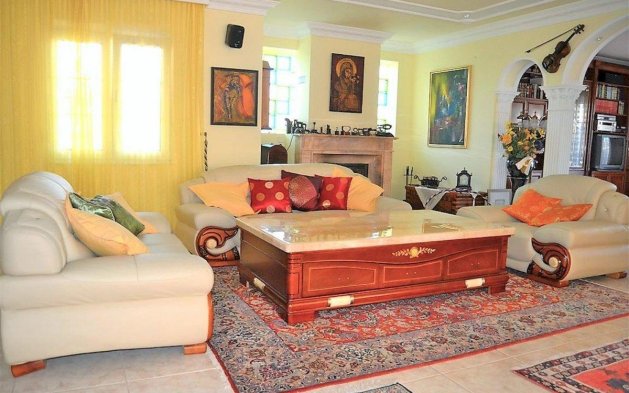 Resale - Independent Villa - Calpe - Urbanización