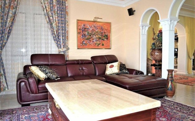 Resale - Independent Villa - Calpe - Urbanización