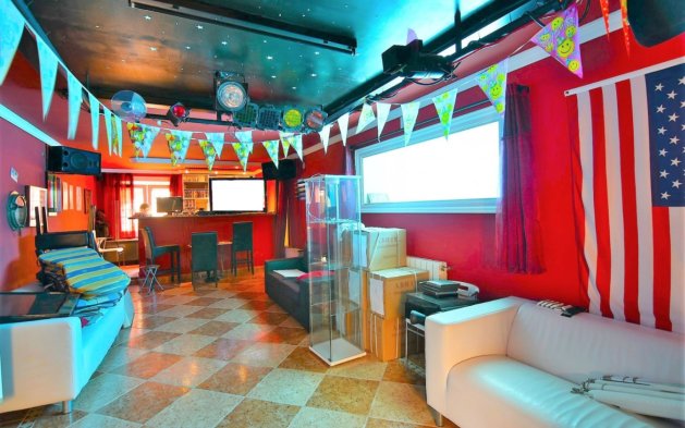 Resale - Independent Villa - Calpe - Urbanización