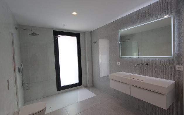 Resale - Independent Villa - Moraira