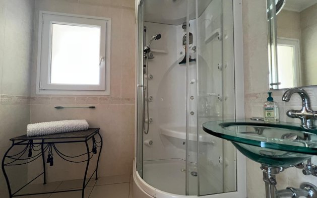 Resale - Independent Villa - Calpe - Urbanización