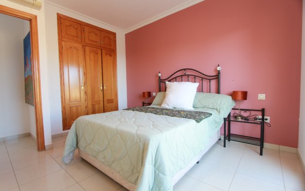 Resale - Independent Villa - Calpe - Urbanización