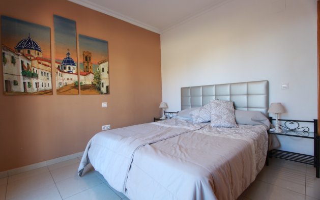 Resale - Independent Villa - Calpe - Urbanización