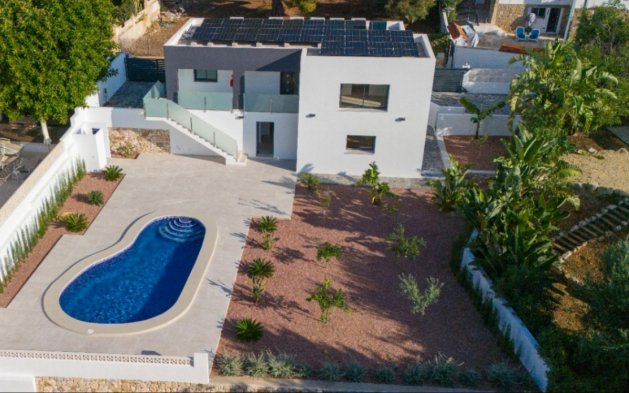 Obra nueva - Villa independiente - Calpe