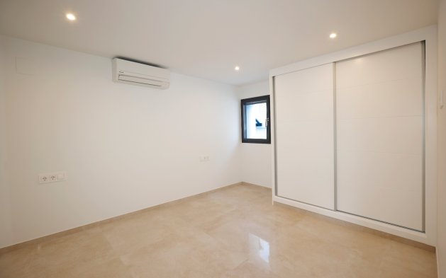 Obra nueva - Villa independiente - Calpe