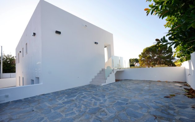 Obra nueva - Villa independiente - Calpe