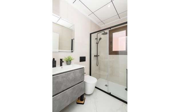 Obra nueva - Villa independiente - Polop