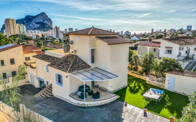 Resale - Independent Villa - Calpe