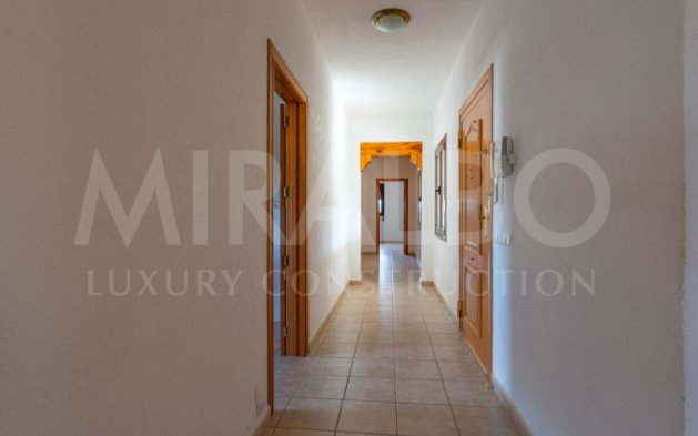 Resale - Independent Villa - Benitachell  - Centro