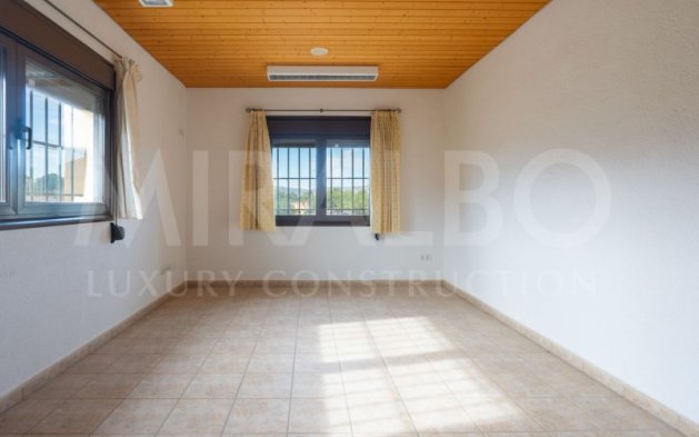 Resale - Independent Villa - Benitachell  - Centro