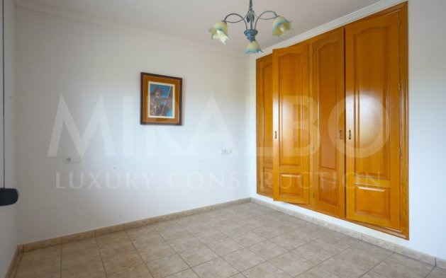 Resale - Independent Villa - Benitachell  - Centro