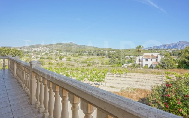 Resale - Independent Villa - Benitachell  - Centro