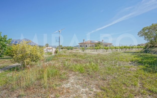 Resale - Independent Villa - Benitachell  - Centro