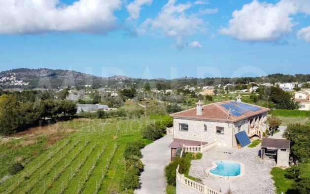 Resale - Independent Villa - Benitachell  - Centro