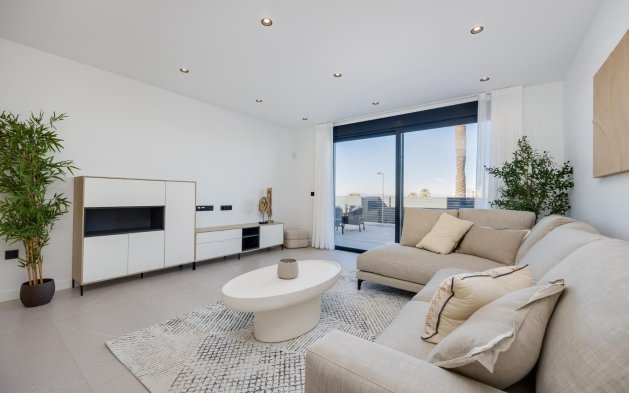 Obra nueva - Villa independiente - Torrevieja