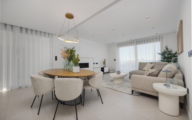 Obra nueva - Villa independiente - Torrevieja