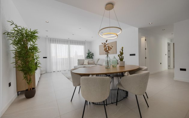 Obra nueva - Villa independiente - Torrevieja