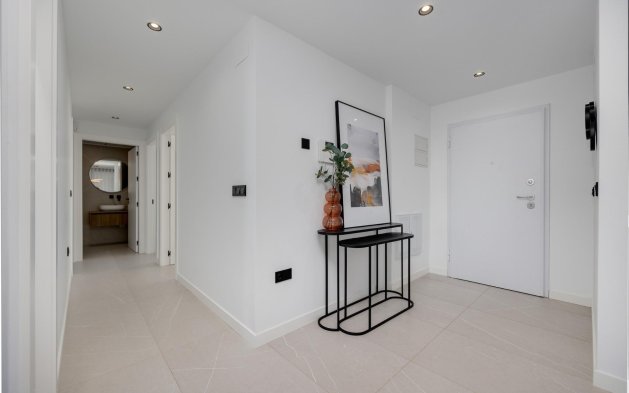 Obra nueva - Villa independiente - Torrevieja