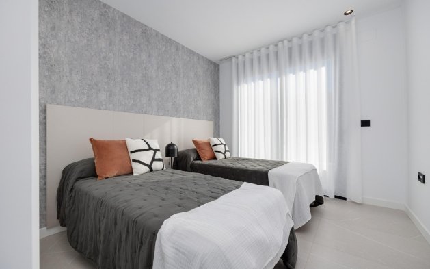 Obra nueva - Villa independiente - Torrevieja