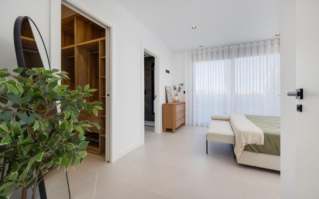 Obra nueva - Villa independiente - Torrevieja