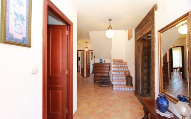 Resale - Independent Villa - Calpe - Urbanización